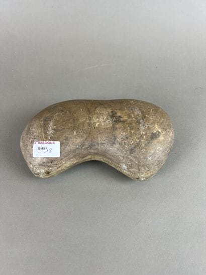 °°Objet néolithique saharien, circa - 6000...