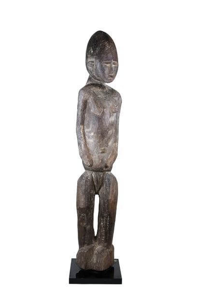 Statue féminine Lobi, Burkina Faso
Belle...