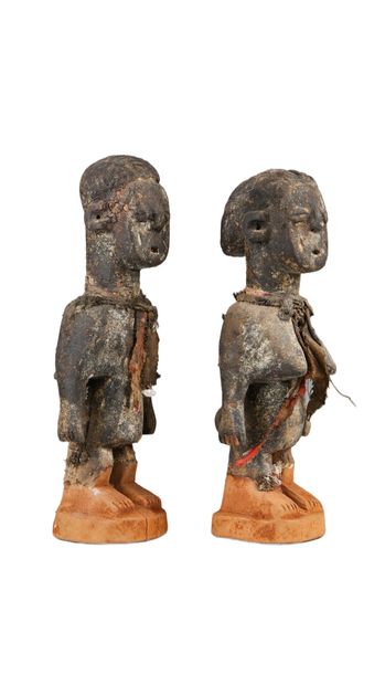 Couple de statuettes « Venavi », Ewe, Togo
Orné...