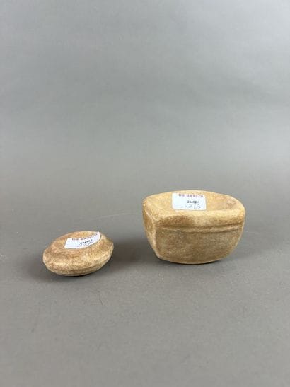 °°Trois pièces, néolithique saharien, circa...