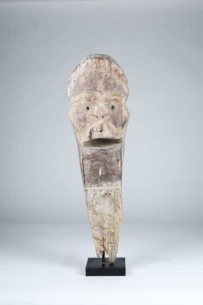 Piquet « porte-obaka », Massango, Gabon 
Instrument...
