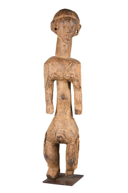 Montol, Nigeria 
Ancienne statue féminine...