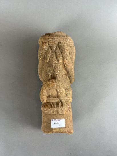 °°Fragment de statue féminine Nok, Nigeria
Terre...