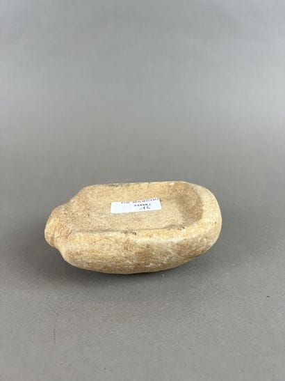 °°Petit mortier, néolithique saharien, circa...