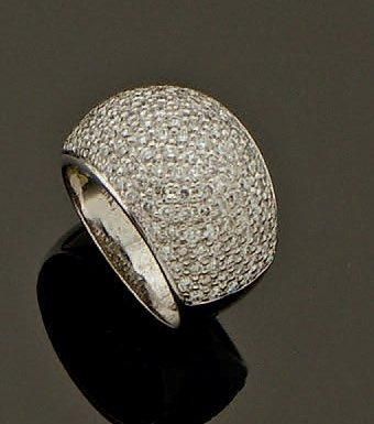 Bague jonc moderne, en or gris, entièrement...