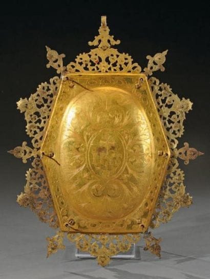 Rare et grand médaillon hexagonal en laiton...