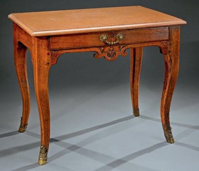 Table console en noyer ouvrant par un tiroir,...