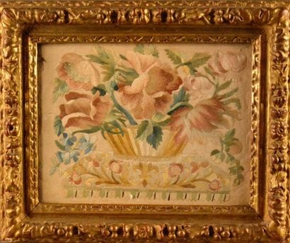 Broderie en soie appliquée de décor d'un...
