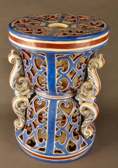 Sellette diabolo en faïence ajourée polychrome...