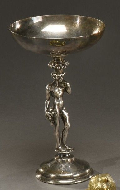 CHRISTOFLE Orfèvre
Bacchus
Coupe en métal...