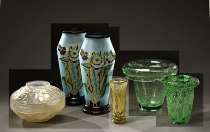 Travail des années 1930
Frise de nus
Vase...