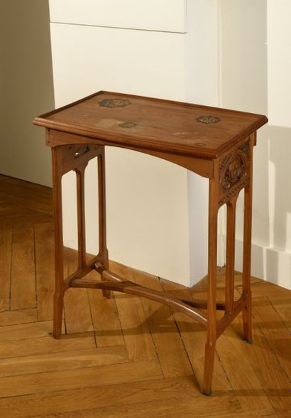 MAJORELLE Nancy
Table d'appoint, les jambages...