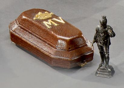 Cachet en argent en forme de chevalier en...