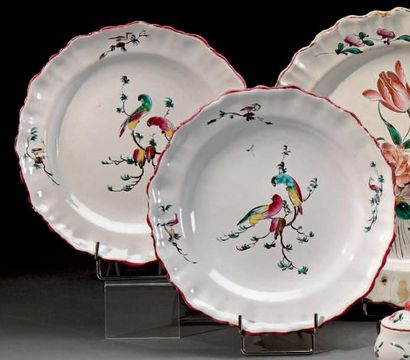 MOUSTIERS - Manufacture FERRAT
Deux assiettes...