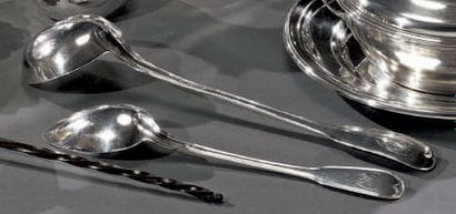 Réunion en argent de modèle filets:
- une...
