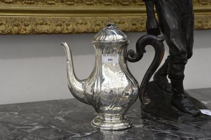 Verseuse balustre sur piédouche en argent...