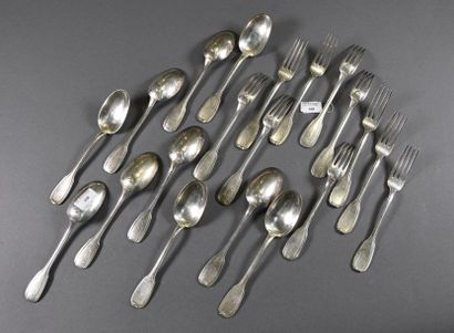 Suite de dix couverts de table en argent...