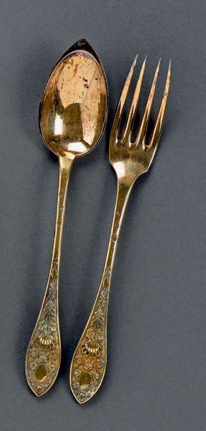 Beau couvert d'enfant en vermeil, la spatule...