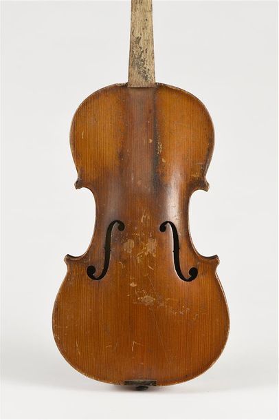Lot de trois violons : un violon médio fino...