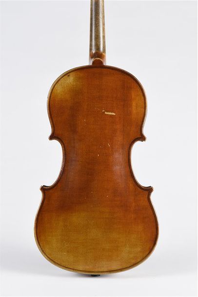 Violon 3/4 des ateliers JTL. Bon état. Fond...
