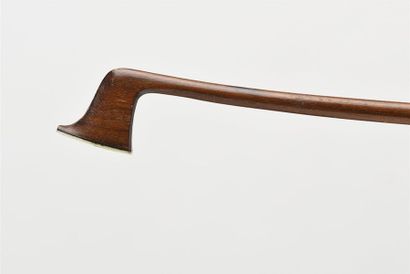 Archet de violon de JTL signé Buthod Paris,...