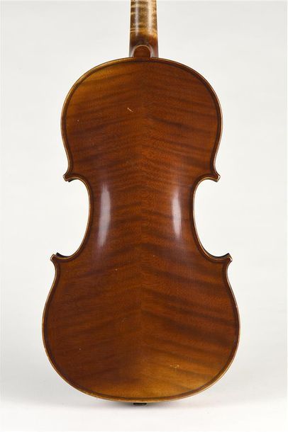Violon de Jérôme Thibouville Lamy portant...