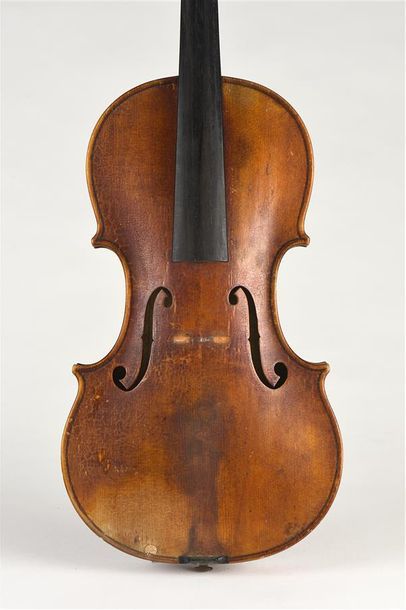 Violon signé au fer J. Lavest à Montluçon...