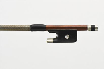 Archet de violon de Louis Bazin signé Vanelli,...