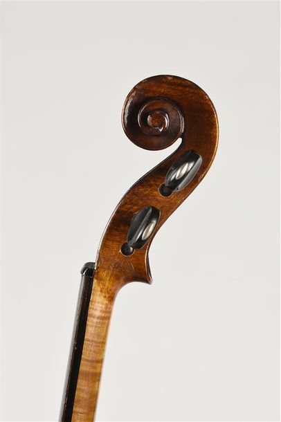 Violon des ateliers de Marc Laberte portant...