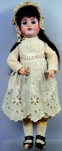 Bébé de fabrication française avec tête en...