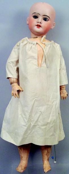 Bébé de fabrication française de la SFBJ...