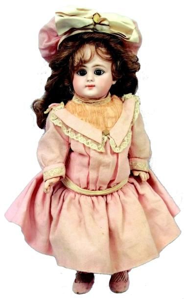 Bébé de la SFBJ avec tête en biscuit coulé...