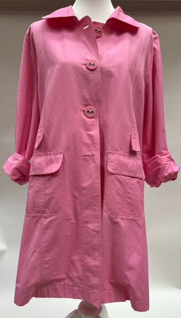 Nathalie CHAIZE
Pink trench coat
In cotton
Round...