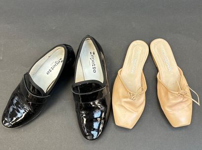 REPETTO 
Paire de Richelieu en cuir verni...