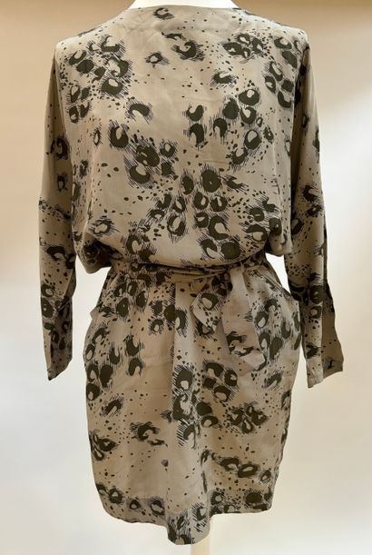 ATHE Vanessa Bruno
Une robe de soirée, en...