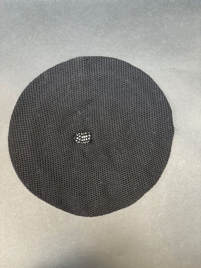 SONIA RYKIEL
Black knitted beret with rhinestone...