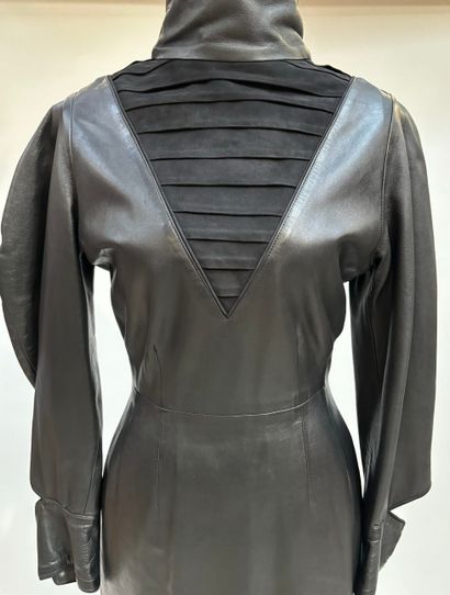 Hubert Aimetti
Mid-length dress in black...