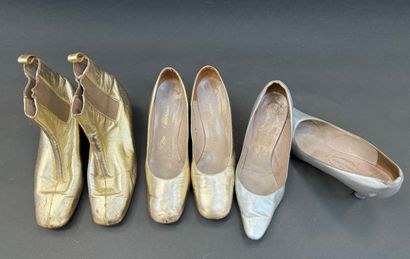Charles JOURDAN 
Paire d'escarpins en cuir...