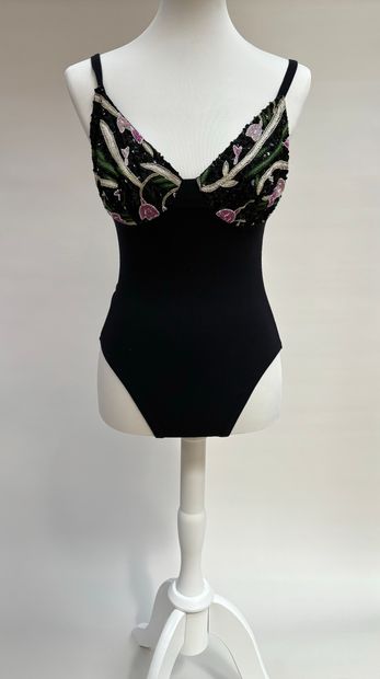 Ritmo de Perla 
Robe noire moulante en en...
