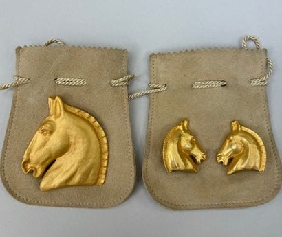 Hermès Paris 
Horse head ensemble in matte...