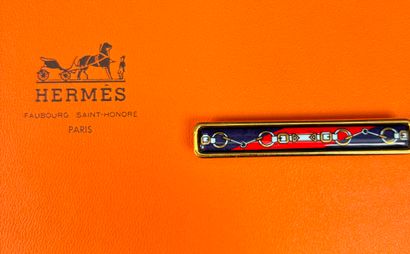 Hermes Paris
Baguette brooch in gilt metal...