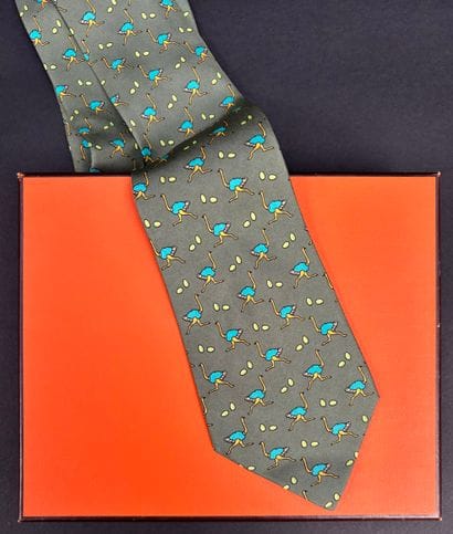 Hermès Paris
Silk twill tie with ostrich...