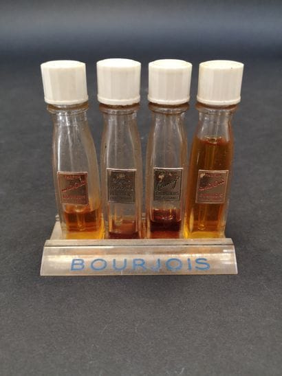 Bourjois - (1950s)
Colorless plexiglass titled...