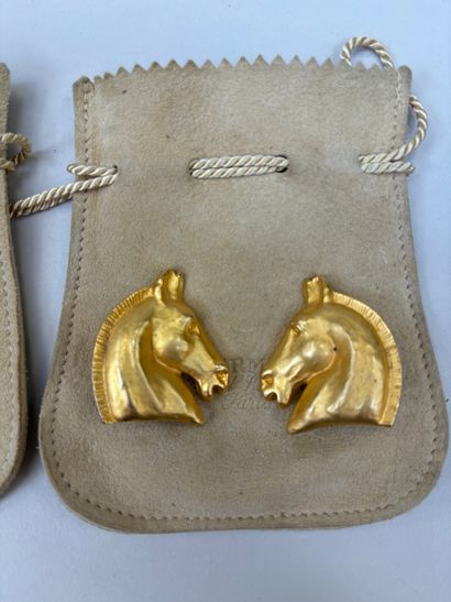 Hermès Paris 
Horse head ensemble in matte...