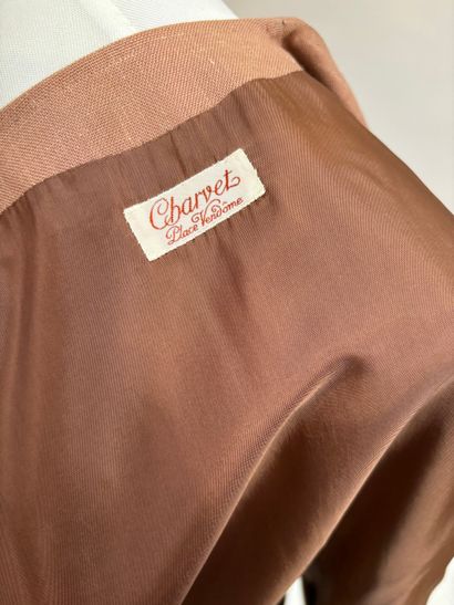 Charvet
Ceremonial suit in beige linen blend...