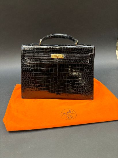 HERMÈS
35 cm Kelly saddle bag in estuary...