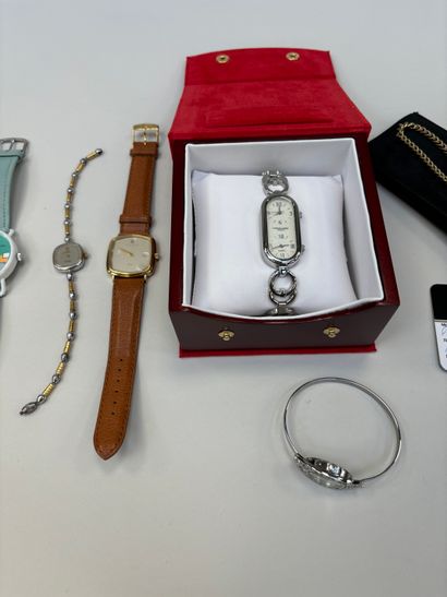 Lot of wristwatches 
Including Calvin KLEIN,...
