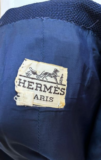 Hermès Paris
Jupe droite 
En rayonne marine...