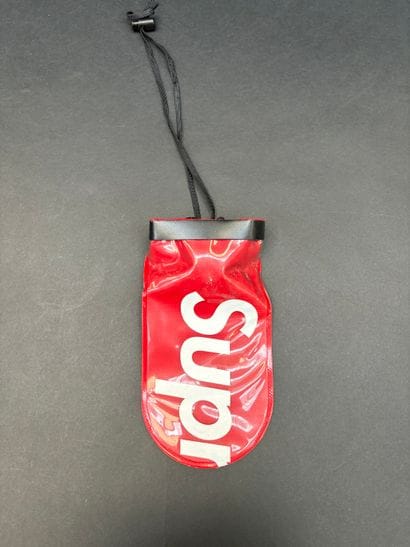 SUPREME Seal Line
Red large watertight pouch
In...
