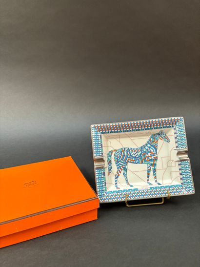Hermès Paris
Pocket ashtray 
In porcelain...